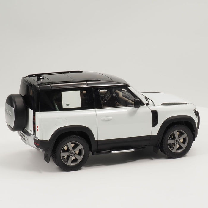 Land Rover Defender 90 1:18 Scale Model - Fuji White