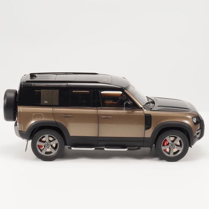 Land Rover Defender 110 1:18 Scale Model - Gondwana Stone