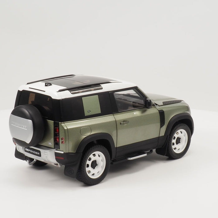 Land Rover Defender 90 1:18 Scale Model - Pangea Green