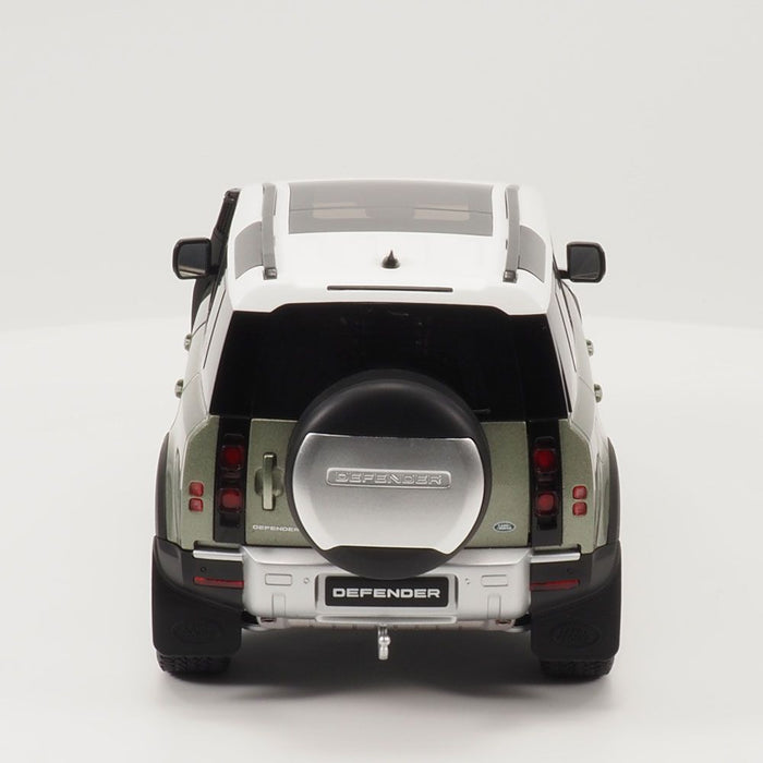 Land Rover Defender 110 1:18 Scale Model - Pangea Green