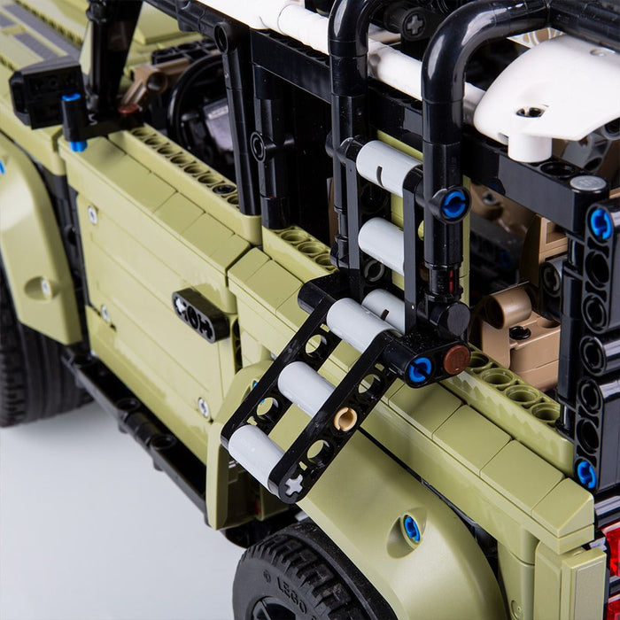 Land Rover Defender 90 LEGO® Technic