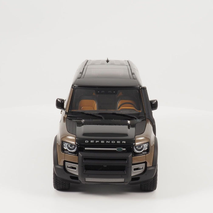 Land Rover Defender 110 1:18 Scale Model - Gondwana Stone